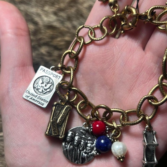 Patricia Nash NWT two toned World Traveler bracelet - Picture 2 of 4